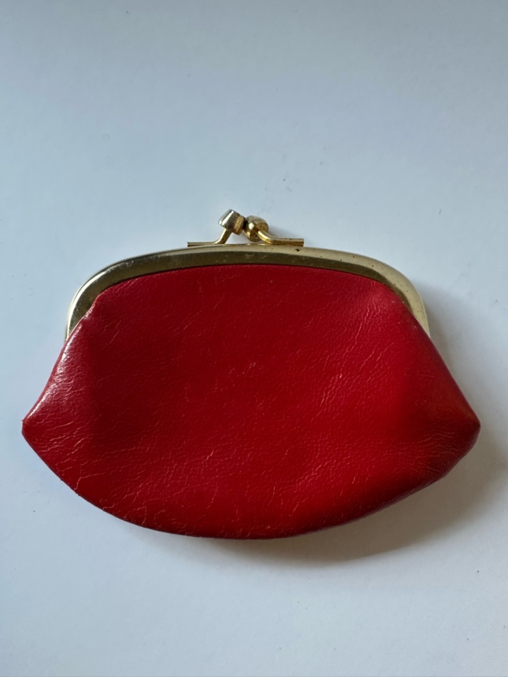 VTG Classic Red Leather Kiss-Lock Coin Purse
